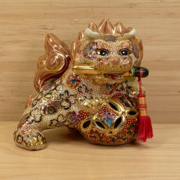 Porcelain Satsuma Foo Dog / Guardian Lion Figurine / Hand-Painted / Vintage - Picture 2 of 9